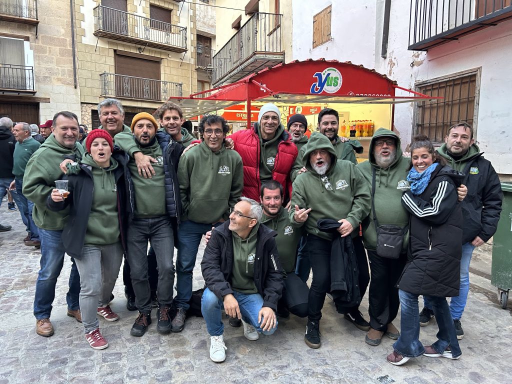 sudadera_cementerio_elefantes_mal_de_altura